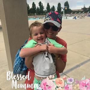 Meet your Posher, Kelly